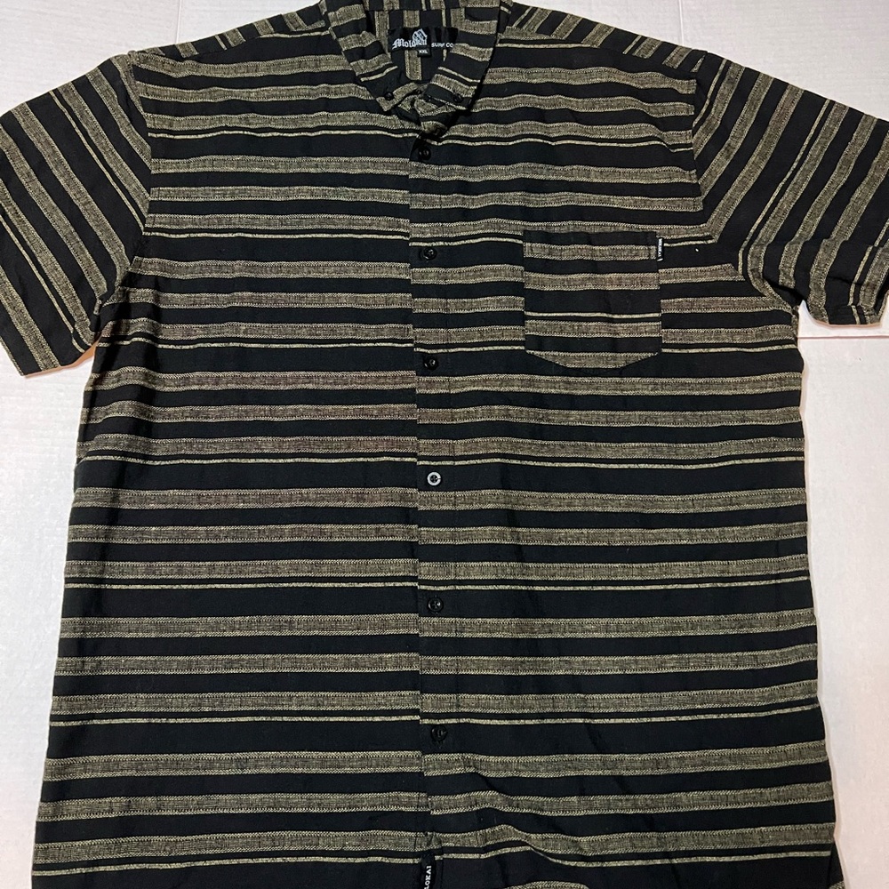 Preloved-Molokai Surf Button Up Mens Shirt